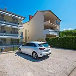 Apartments Anamar