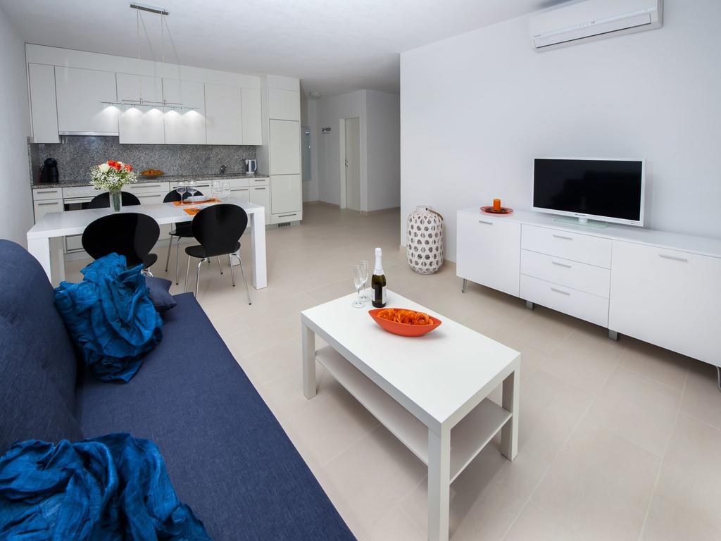 Apartament Anamar *